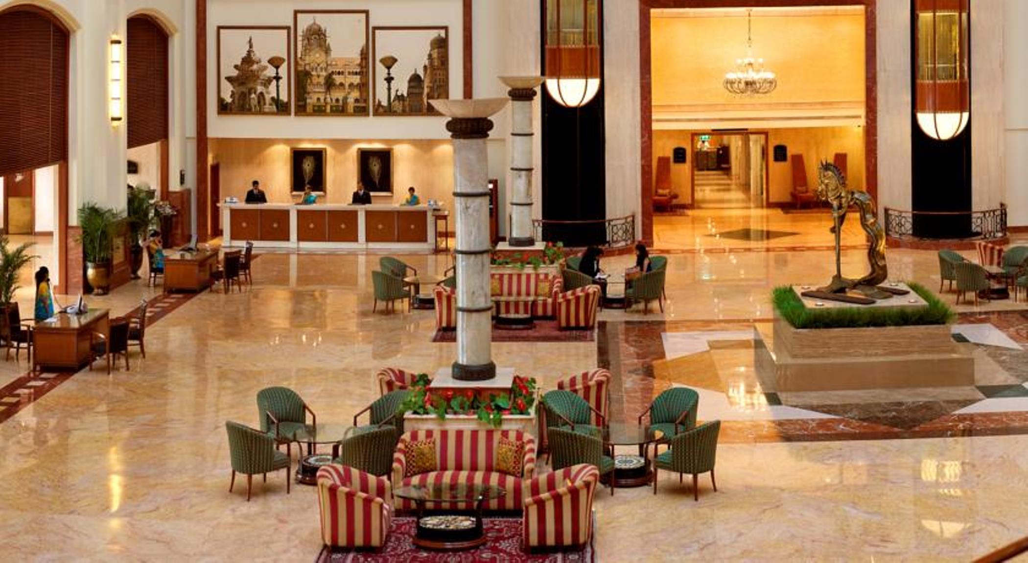 The Lalit Mumbai Hotel Exterior foto The lobby of the Taj Mahal Palace